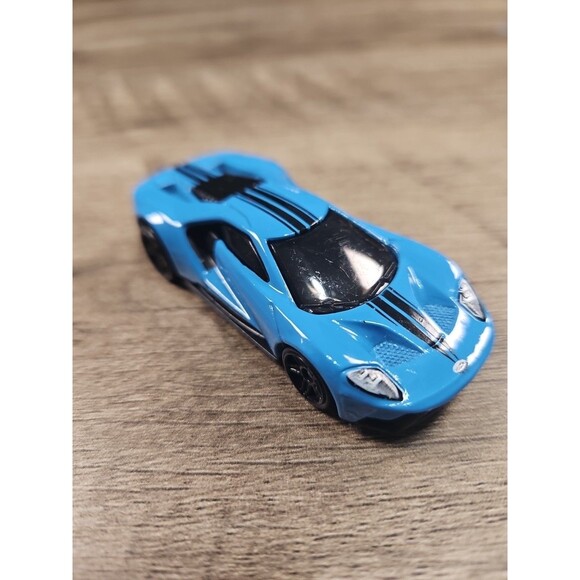 Hot Wheels 2017 Ford GT Diecast 1/64 Mattel Loose Toy Car - Picture 2 of 7